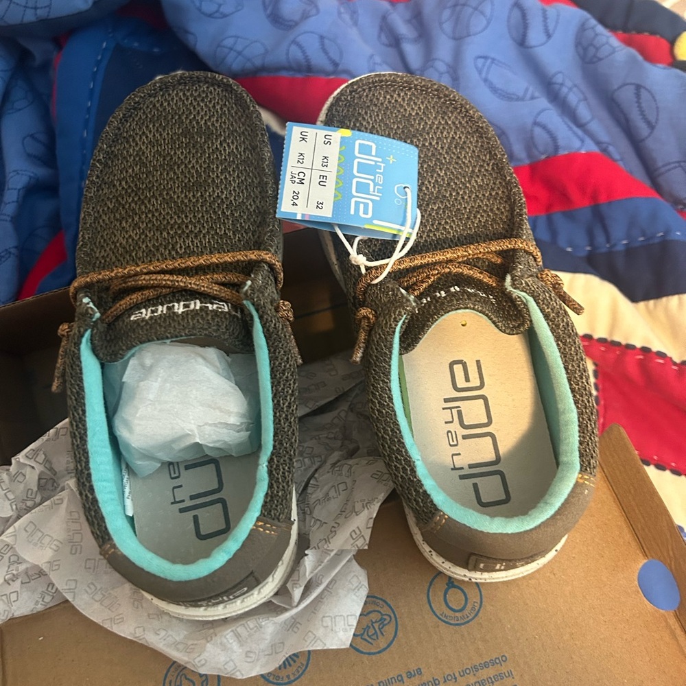 NWT! Boys Hey Dudes 13y